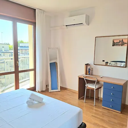 10-min-to-venice Elegant With Terrace Apartamento Venecia